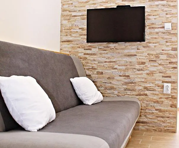 Studio Apartman Zara